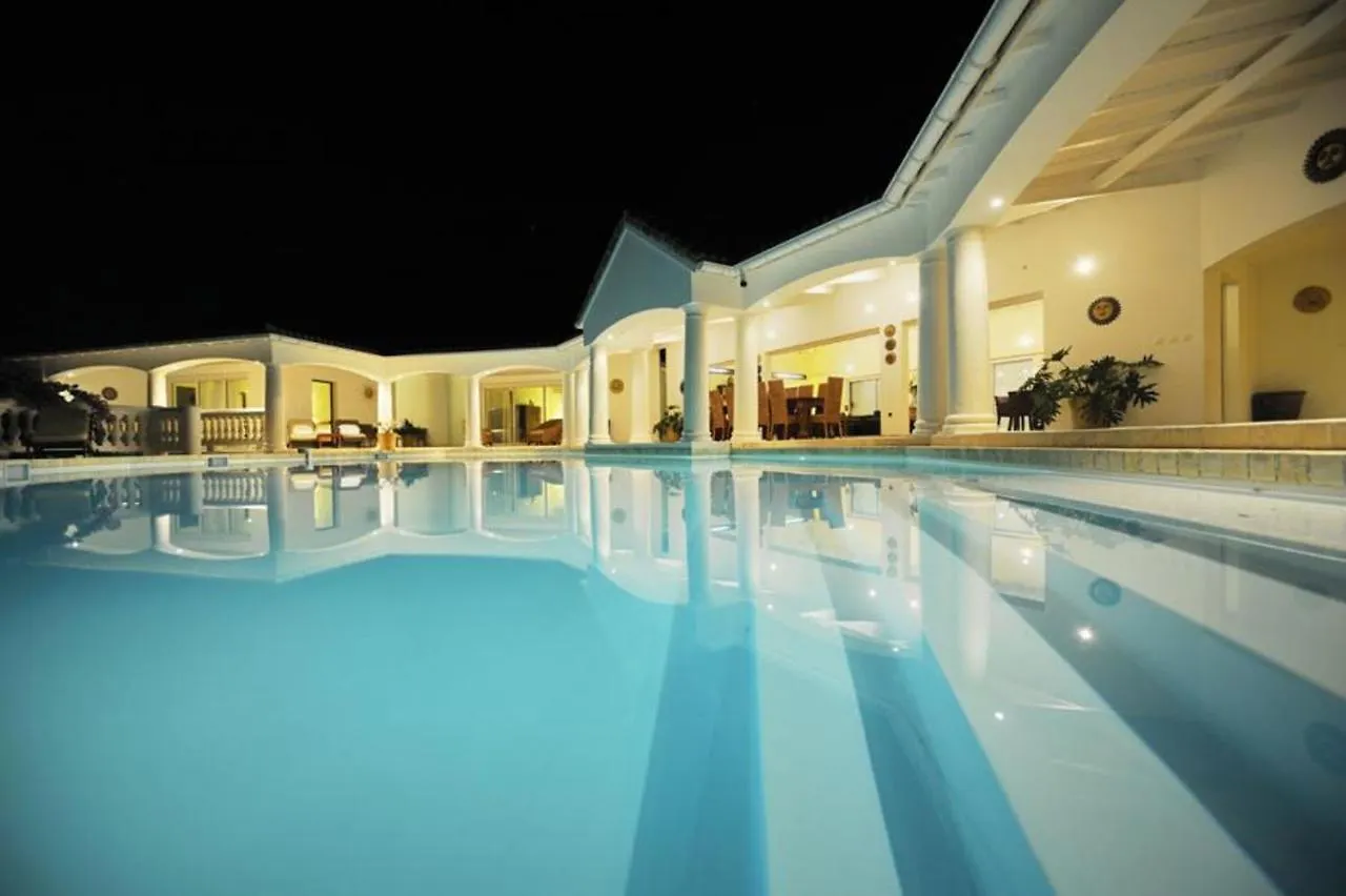 Spacious Villa With Sea View In Saint Martin + Private Pool. Marigot